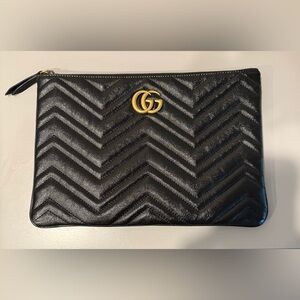 Gucci Black GG Azalea Calfskin Marelaasse Heart Zip Clutch with Gold Logo